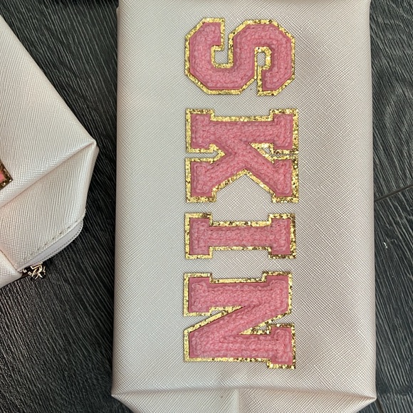 Cute cosmetic patch bags - Picture 3 of 6